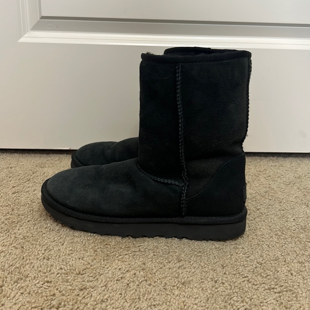 Ugg Classic Short II Boots Black Womens Size 9